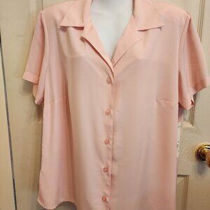 Womens Pink short sleeve v-neck blouse size 1x
